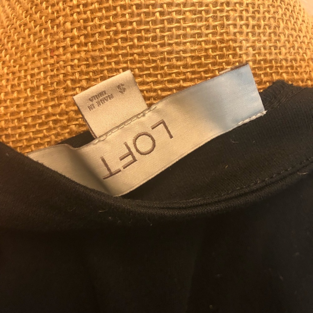 LOFT Ruffle Blouse - Picture 4 of 4